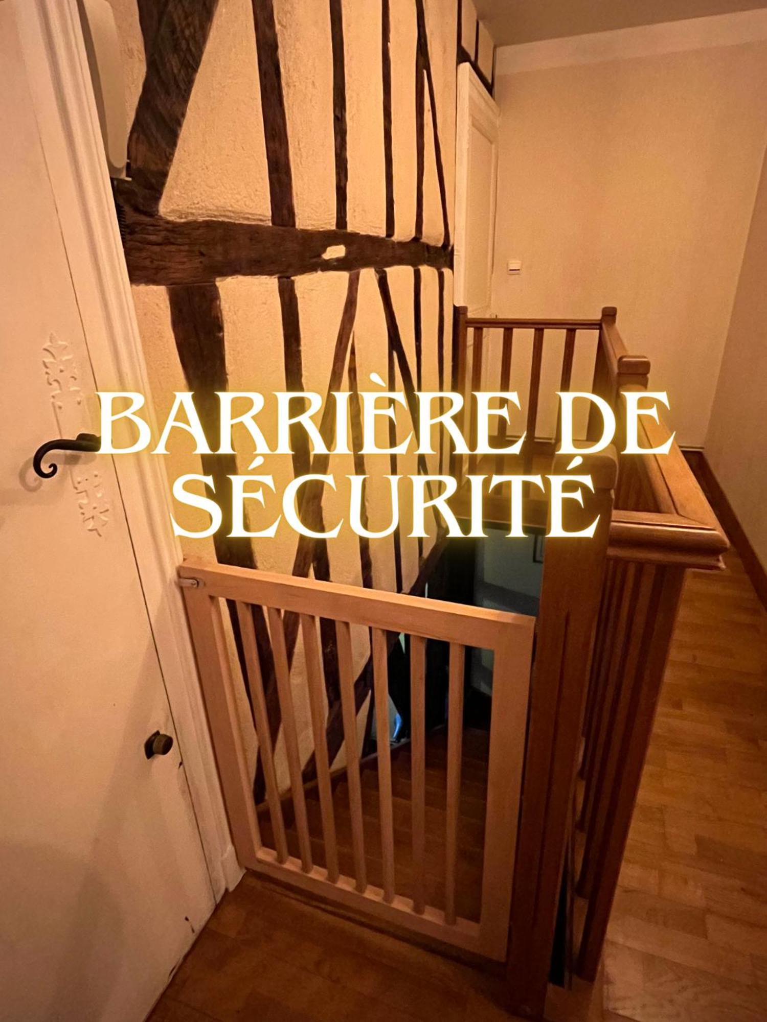 L'Atypique Mirebeau - T3 Duplex - Centre Historique Apartman Bourges Kültér fotó